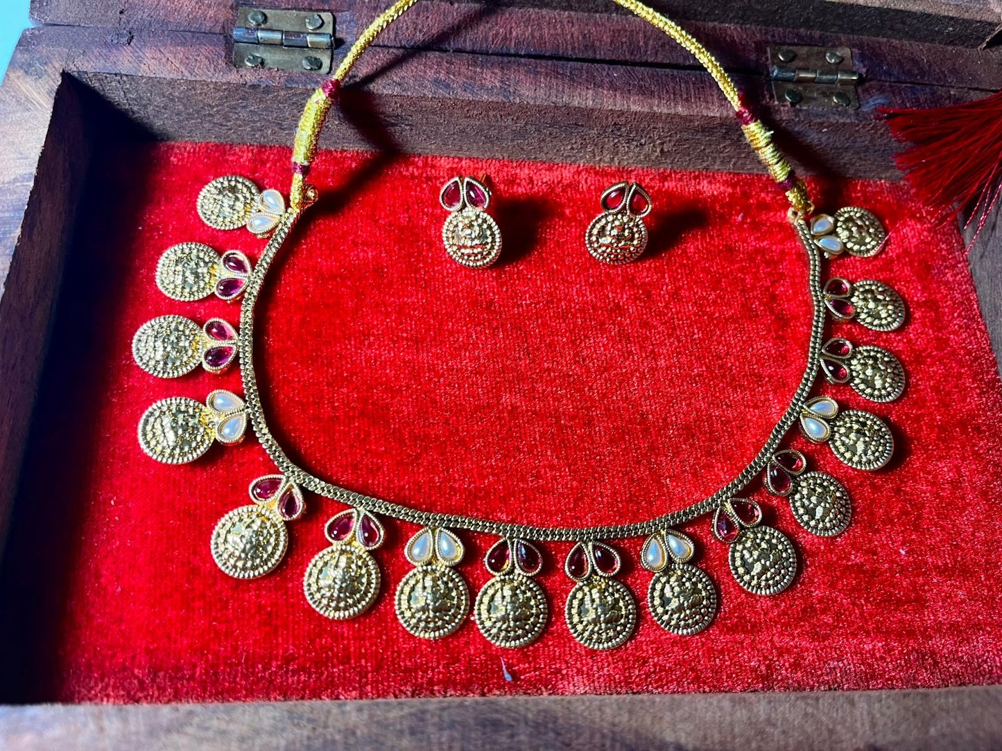 Elegant Golden Necklace and Earrings set