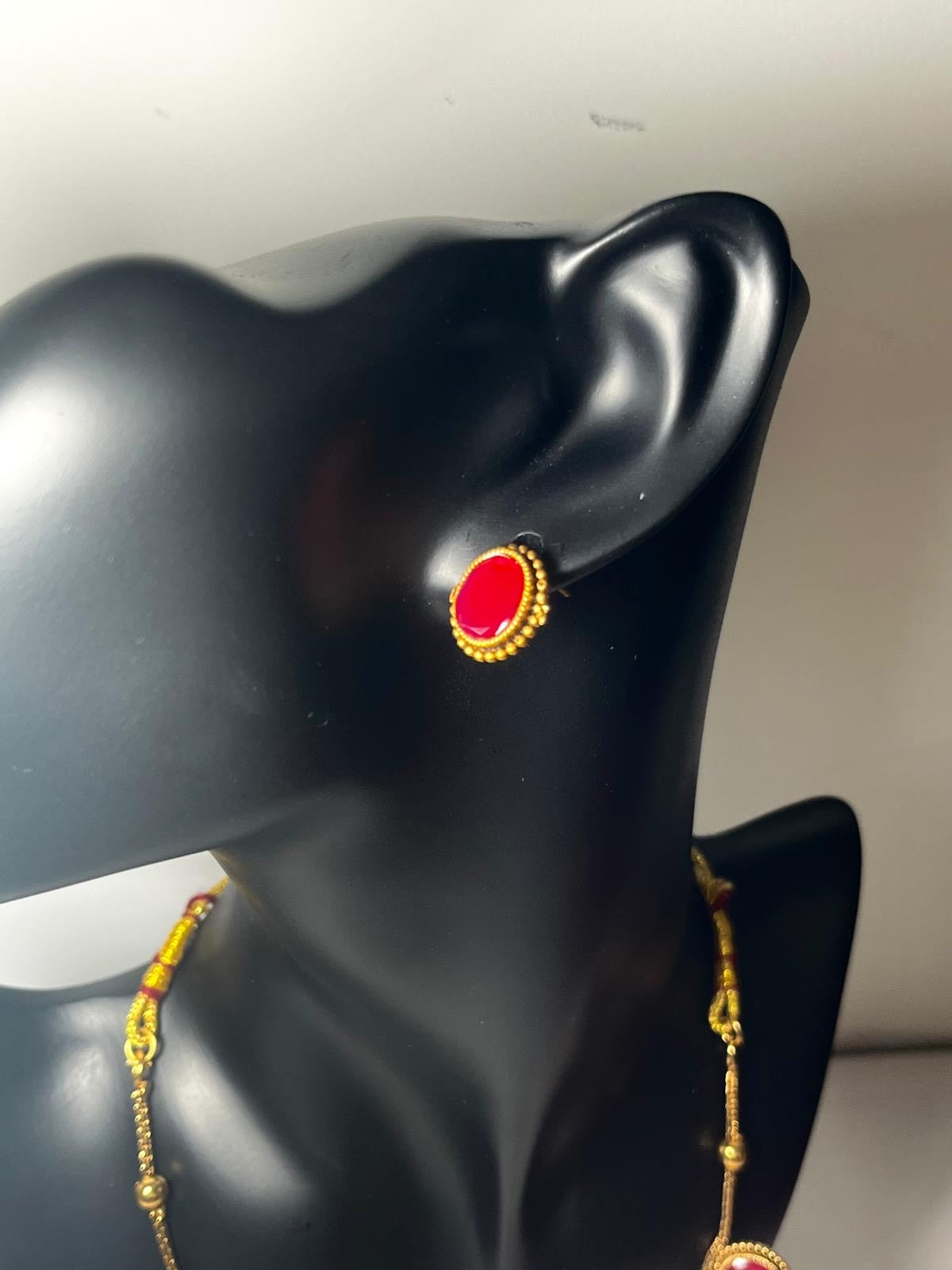 Elegant Red and Gold Jewelry Set